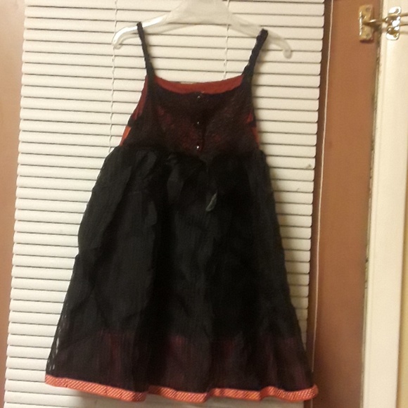 Youngland - Picture 2 of 2